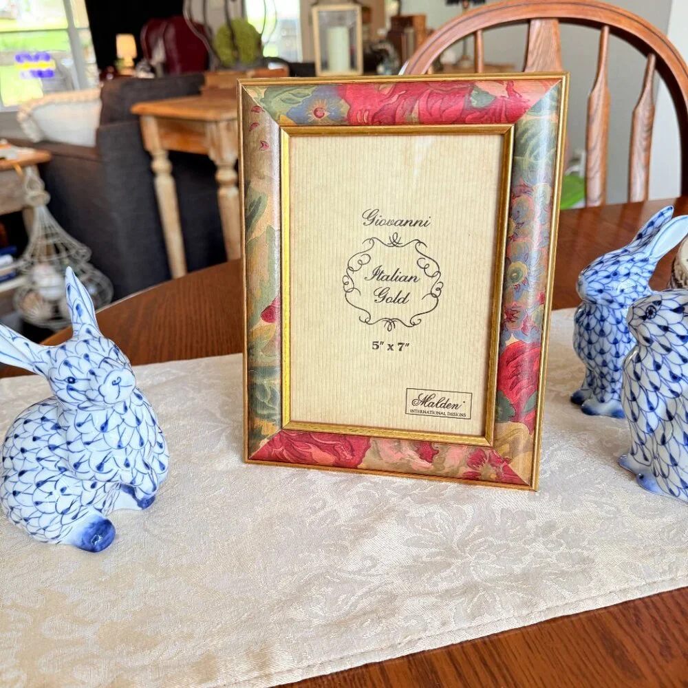 Vintage Giovani Italian Gold Hand Painted Frame